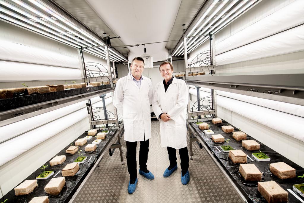 DVO Urban Crop Solutions en Rudi Pauwels richten onderzoekscentrum…