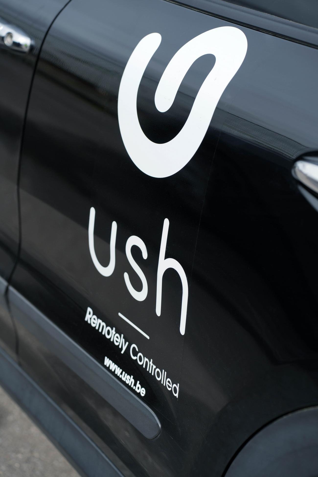 Ush3060624