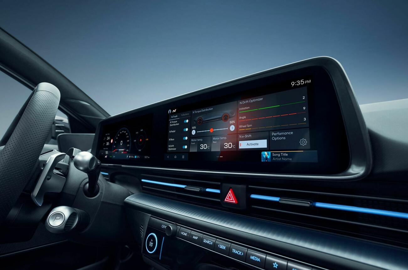IONIQ 63 120725