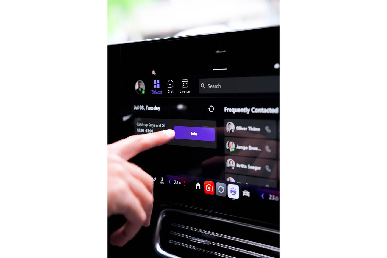 Mercedesmicrosoft1 170725
