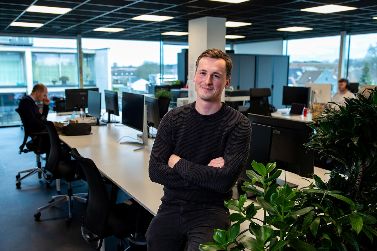 Dogsuppywelkoop 011025