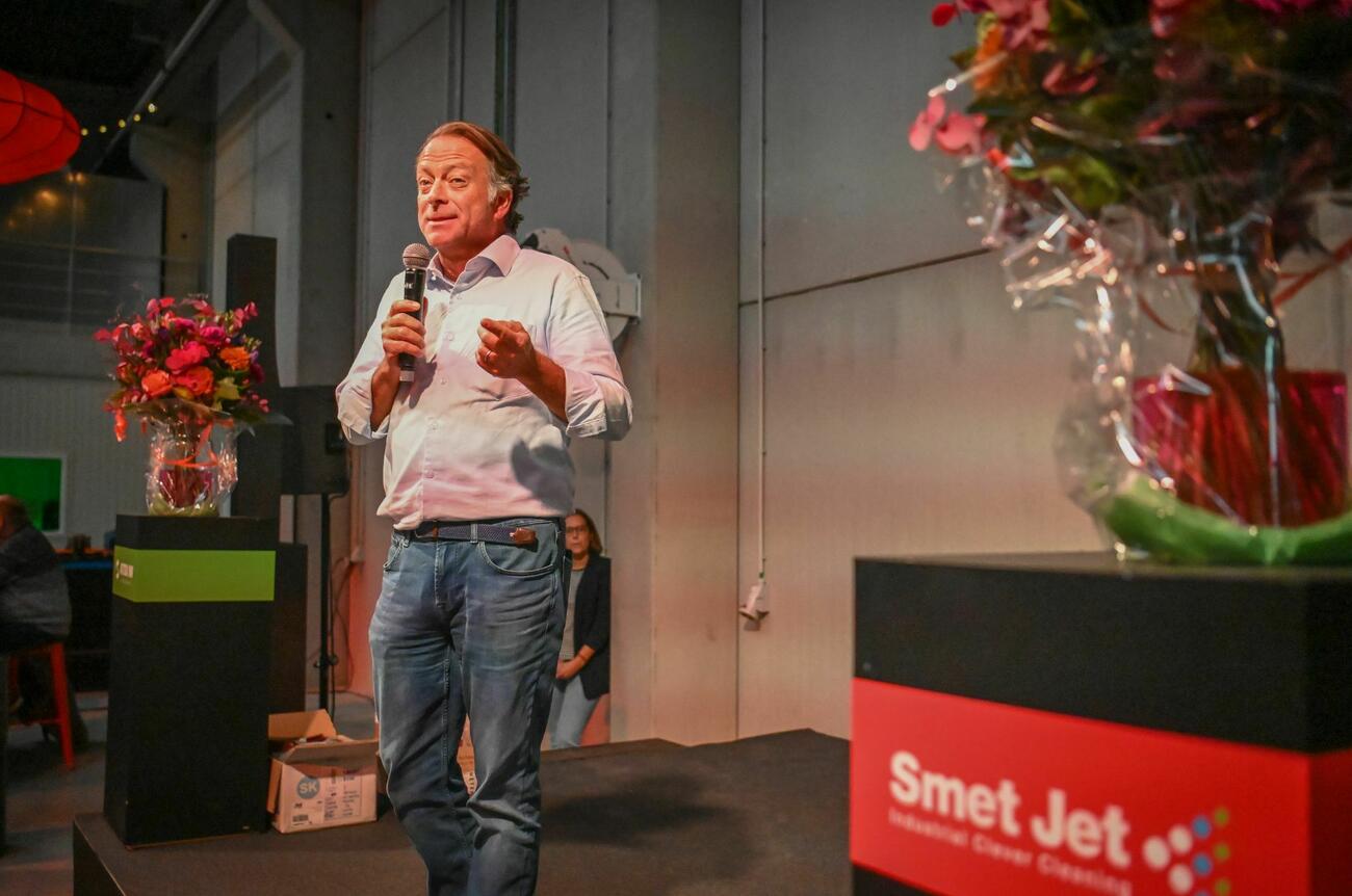 Smet Jet251025