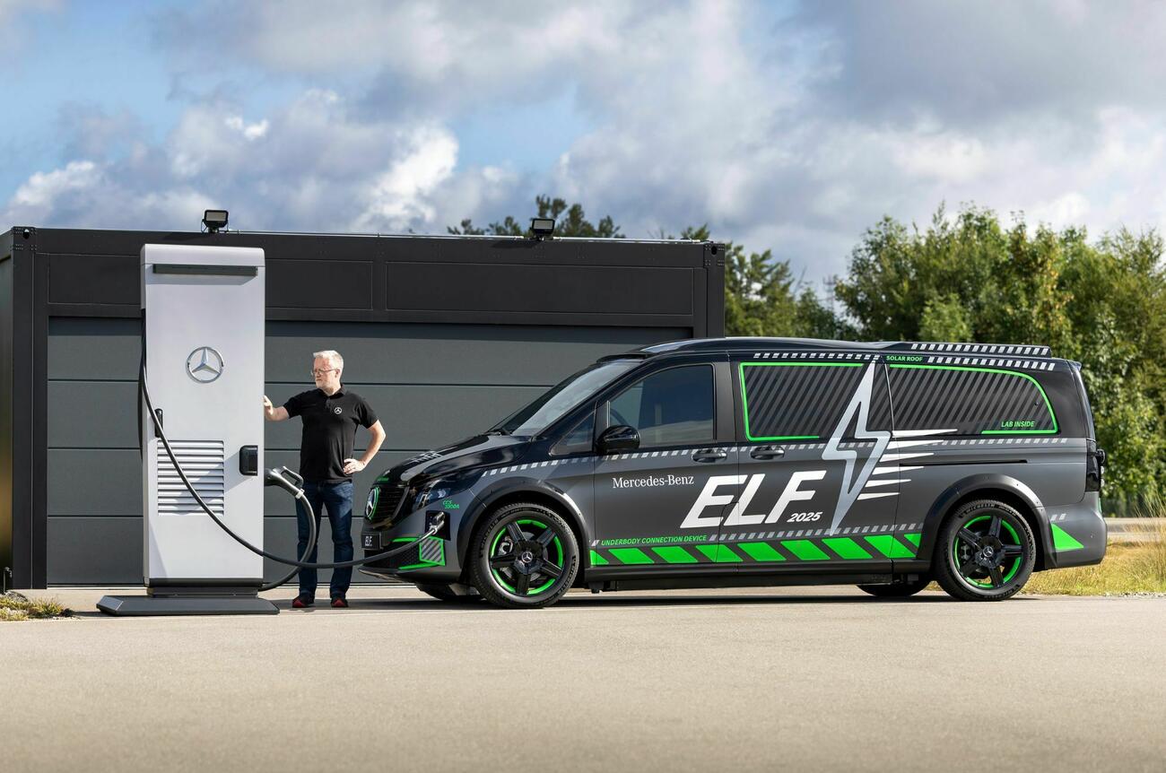 ELF Mercedes Benz121025