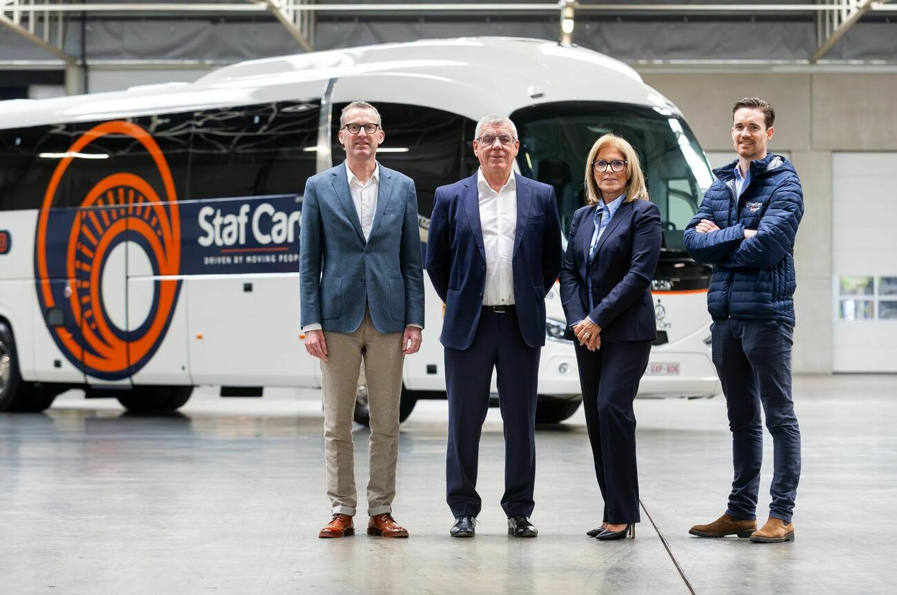 Staf Cars 121025