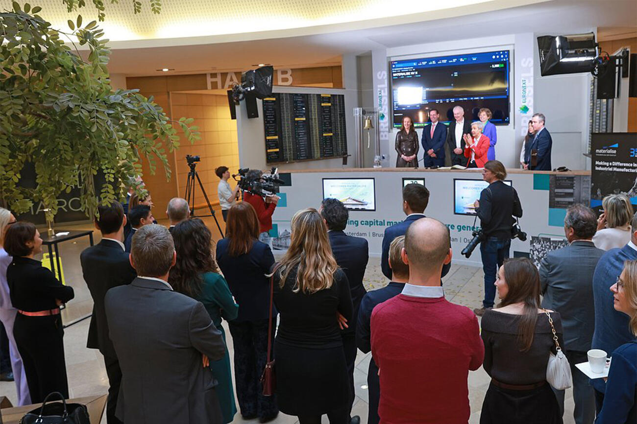 Materialiseeuronextbrussel2 221125