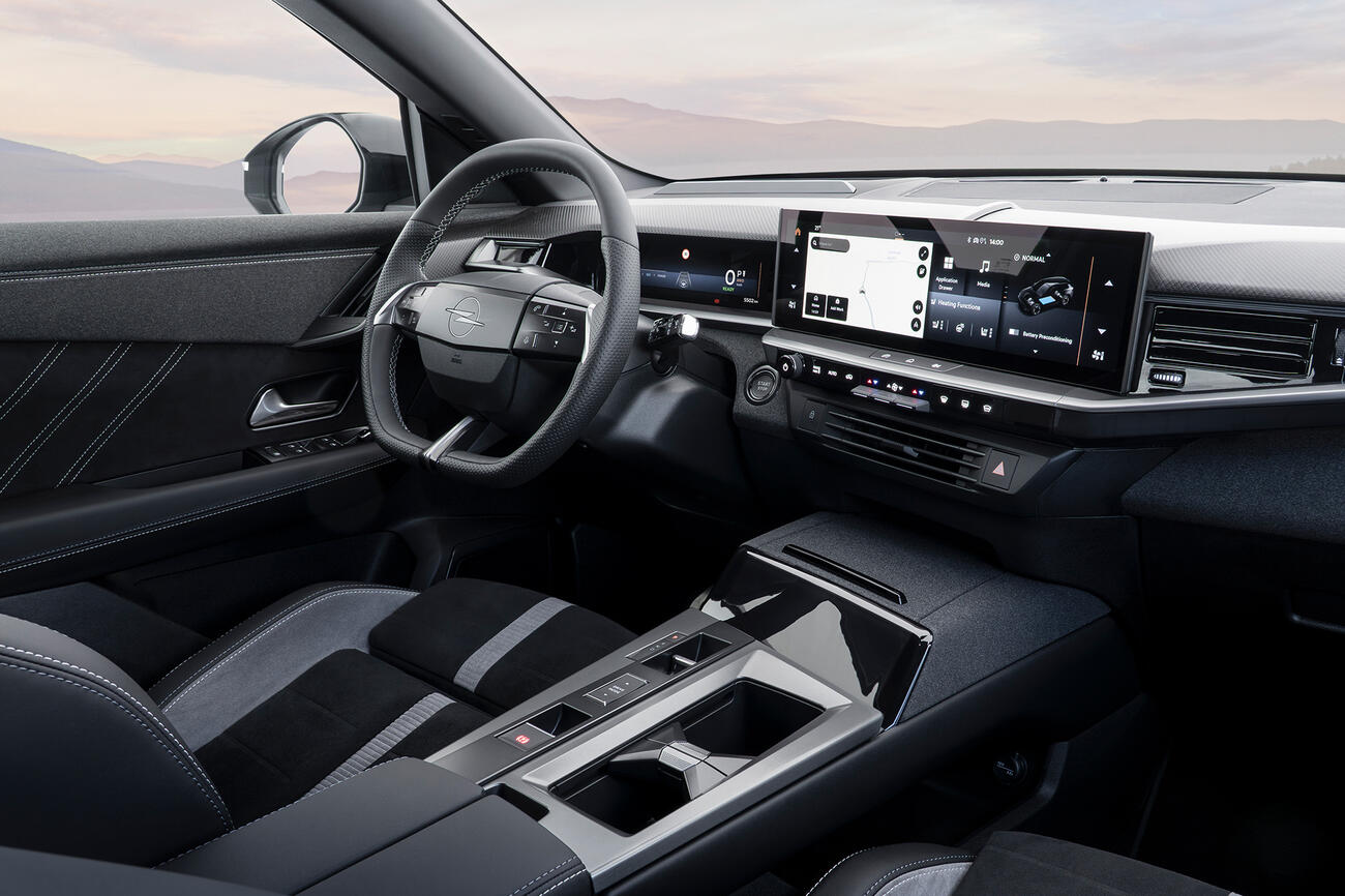 Opelgrandland2 241225