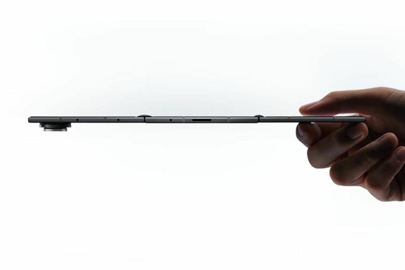 Samsung Galaxy Z Tri Fold21225 1