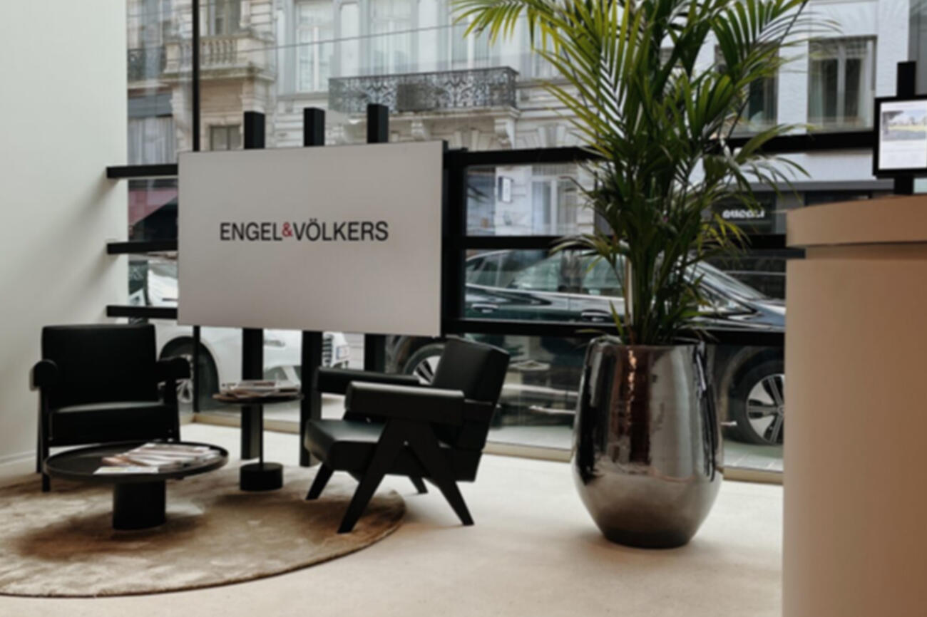 Engelvoelkerssintmartenslatem1 081225