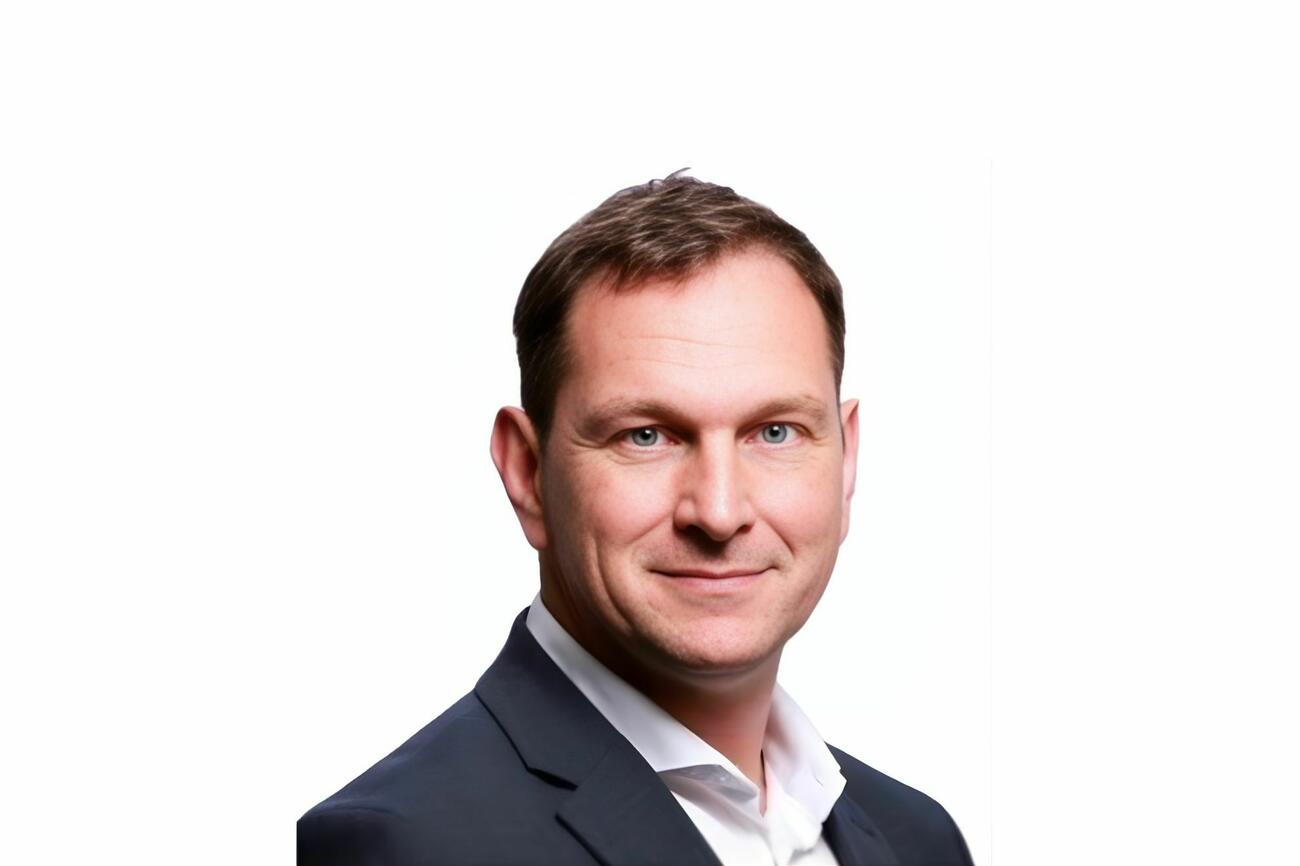 Manfinancialservices jeroen 070125