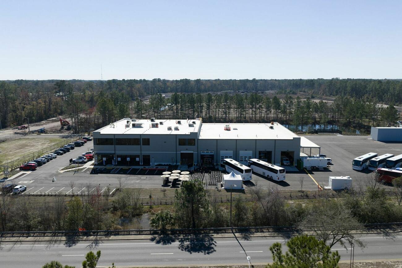 Daimler Coaches Jacksonville 120226 3