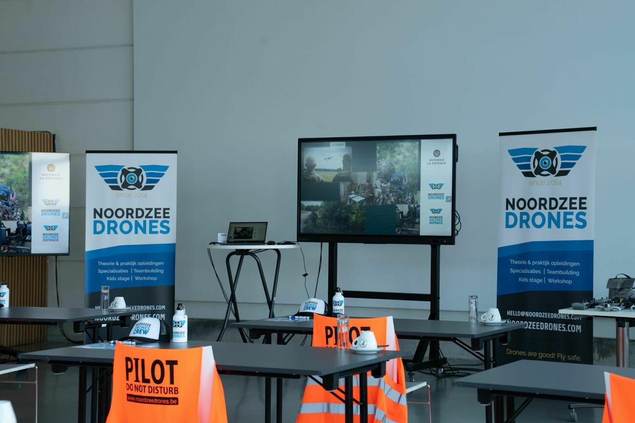 Noordzeedronestheq12 040326