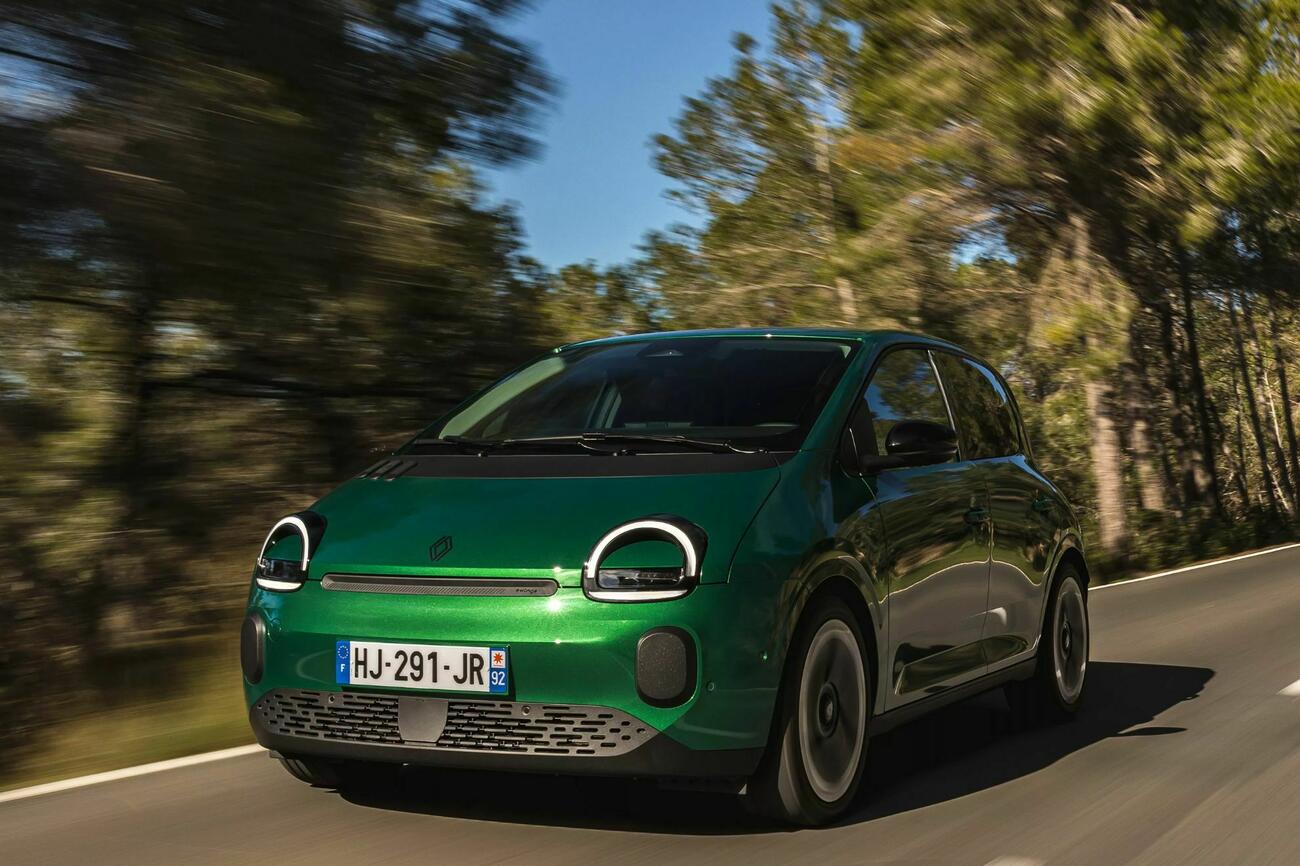 Renaulttwingoetech1 230326