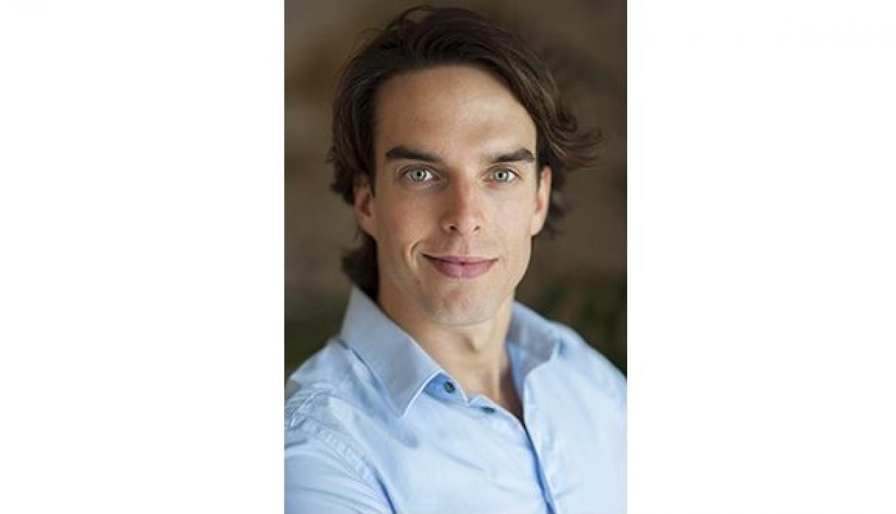 B9975aee0a7c8e83d3a4eb8dbac6bed2