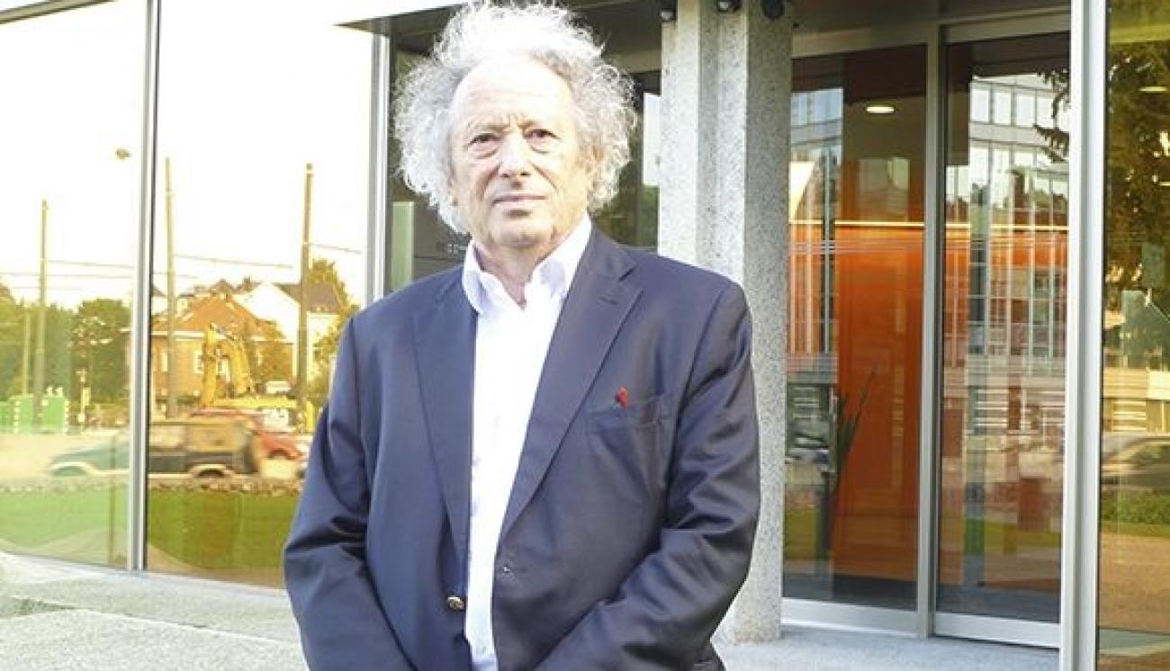 Aa023ff49bc5e7a9c77d10669bf27ee4