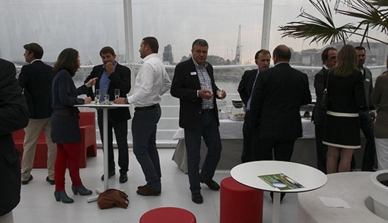 Aa825e93fa3117b2ad766288a416aa43