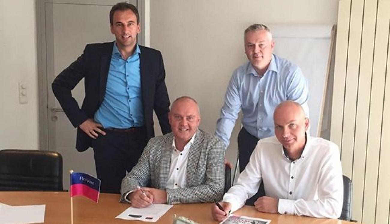 B1ccc206bf3fb4e37e497fa7c517aaaa