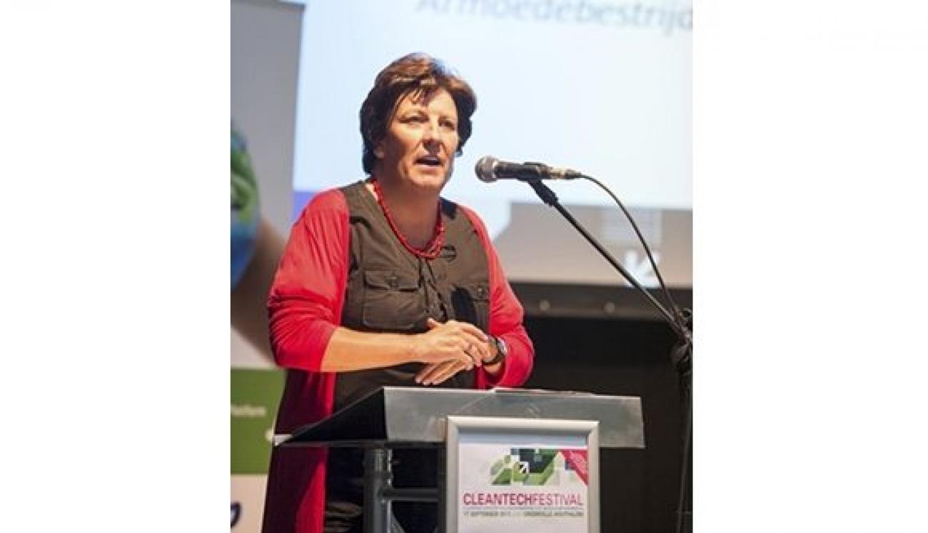 8f2f5a68f30f7ef355d985a9a00fb795