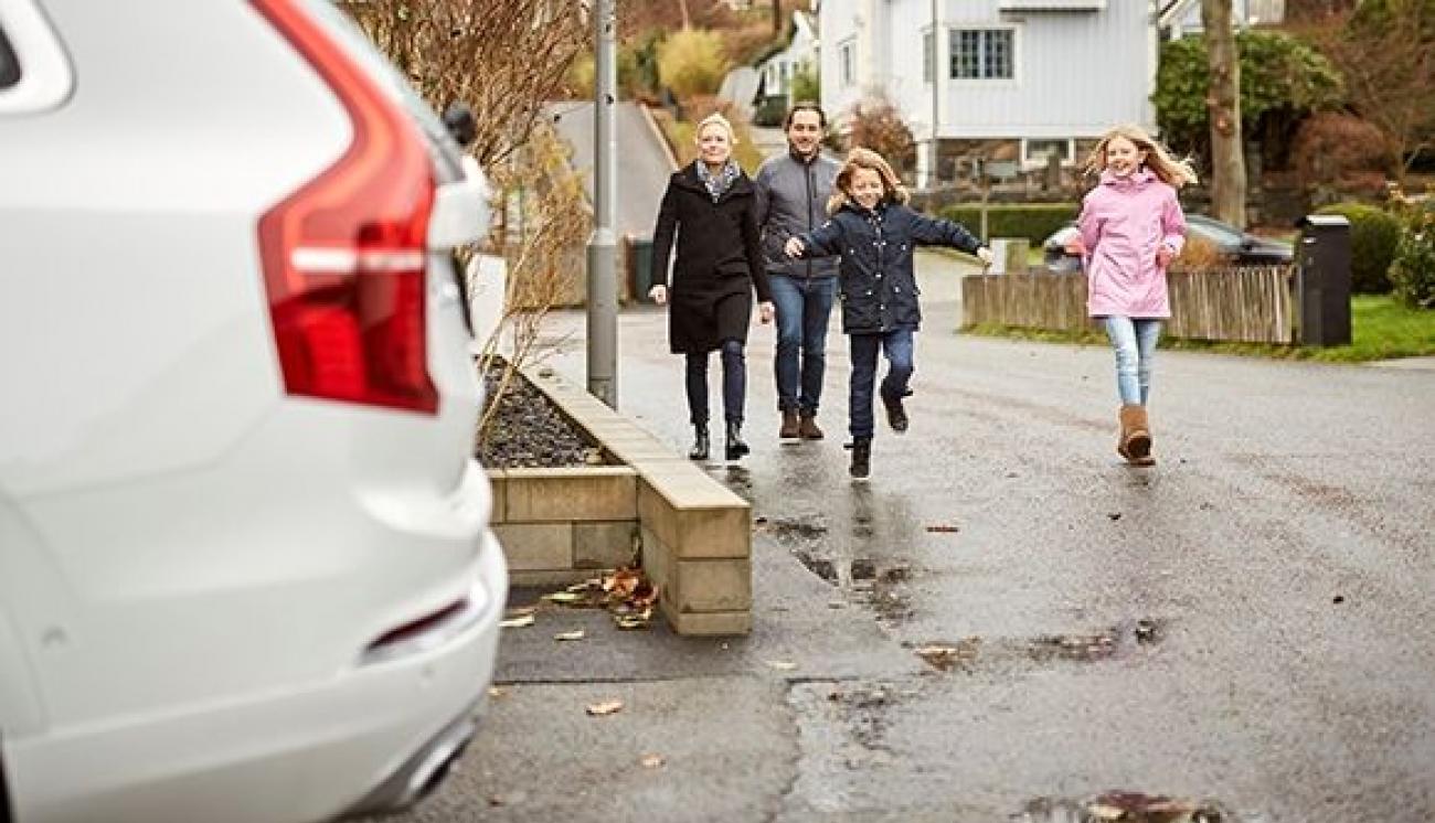 893c877d94f88b1306328cf2de4024bb