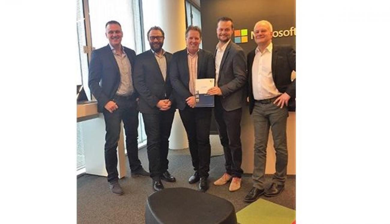 8caad360321624e1fc050804a44f18c1