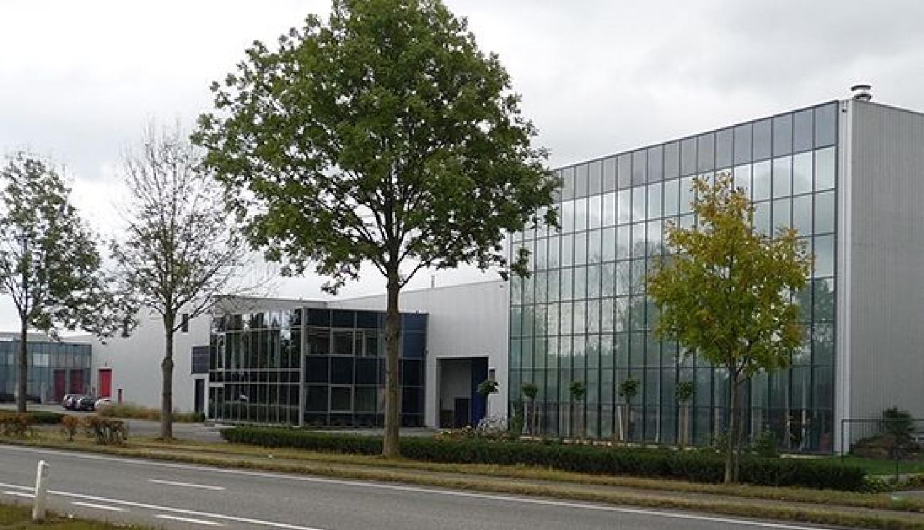 Eb15b16130f5287813dfc336994a8c8a