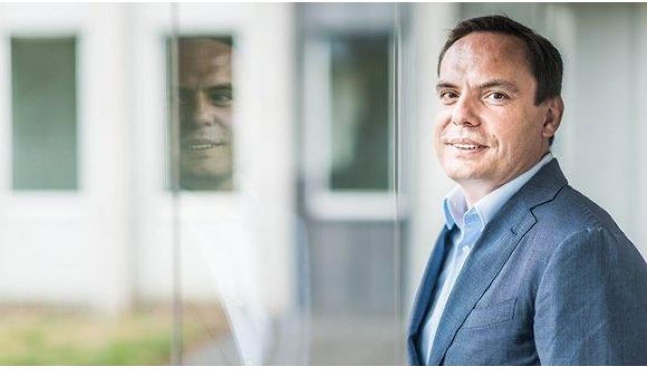 E2d15f678b89e04a2742c8cf4bc0c0d4