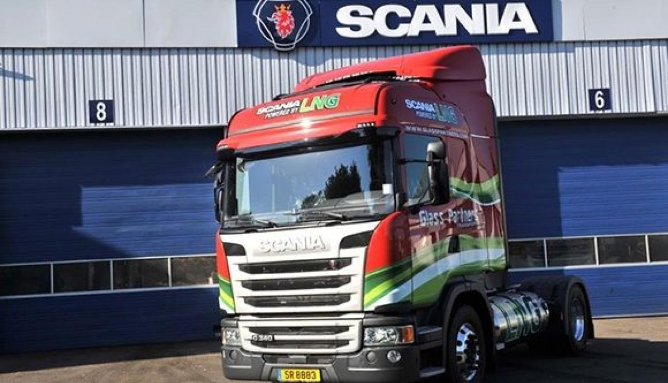 F94ac8edaf1d86bcff9d1d471b9128e0