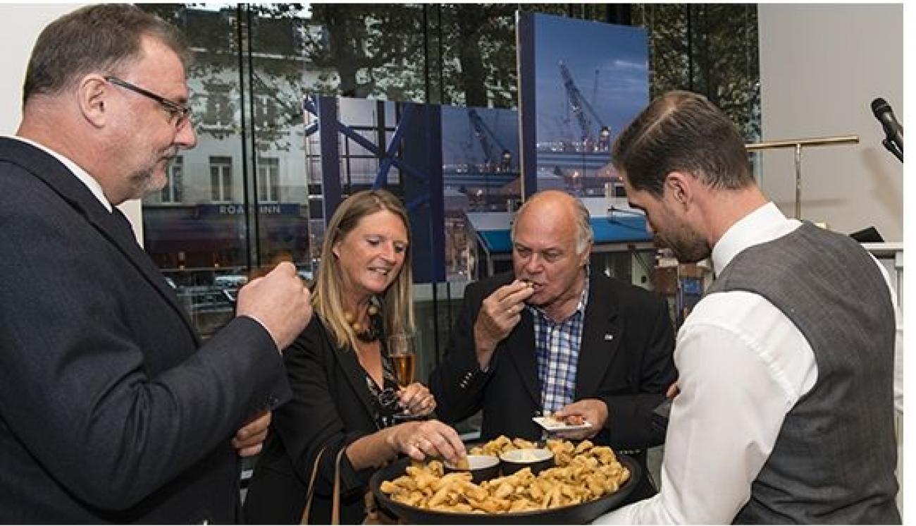 F0fc69414f7e3e543bebacda666b74bb