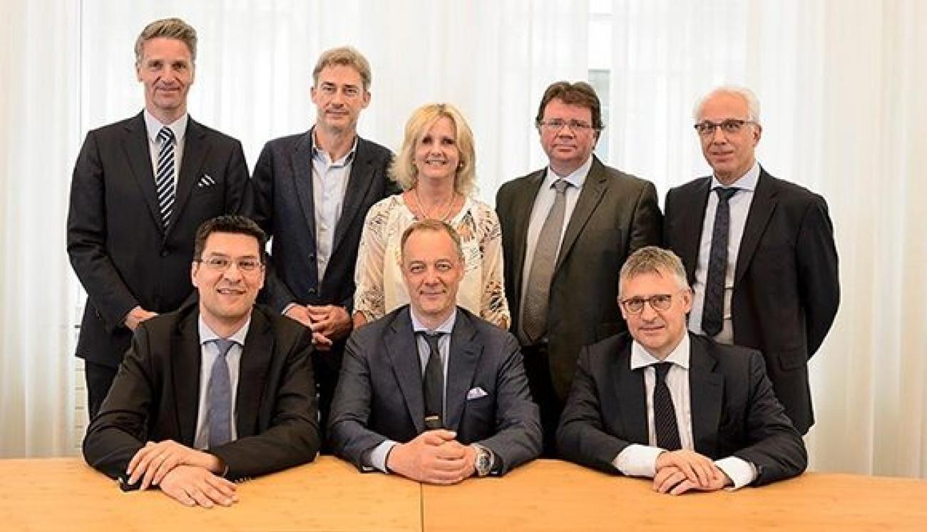 Ef2ef7a39b626b5534eb42e12482288c