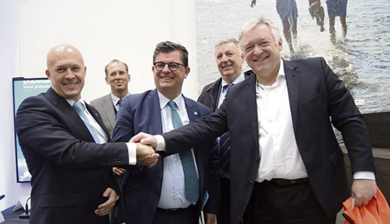 Bc5e50355674ce7da18956ba45b52235