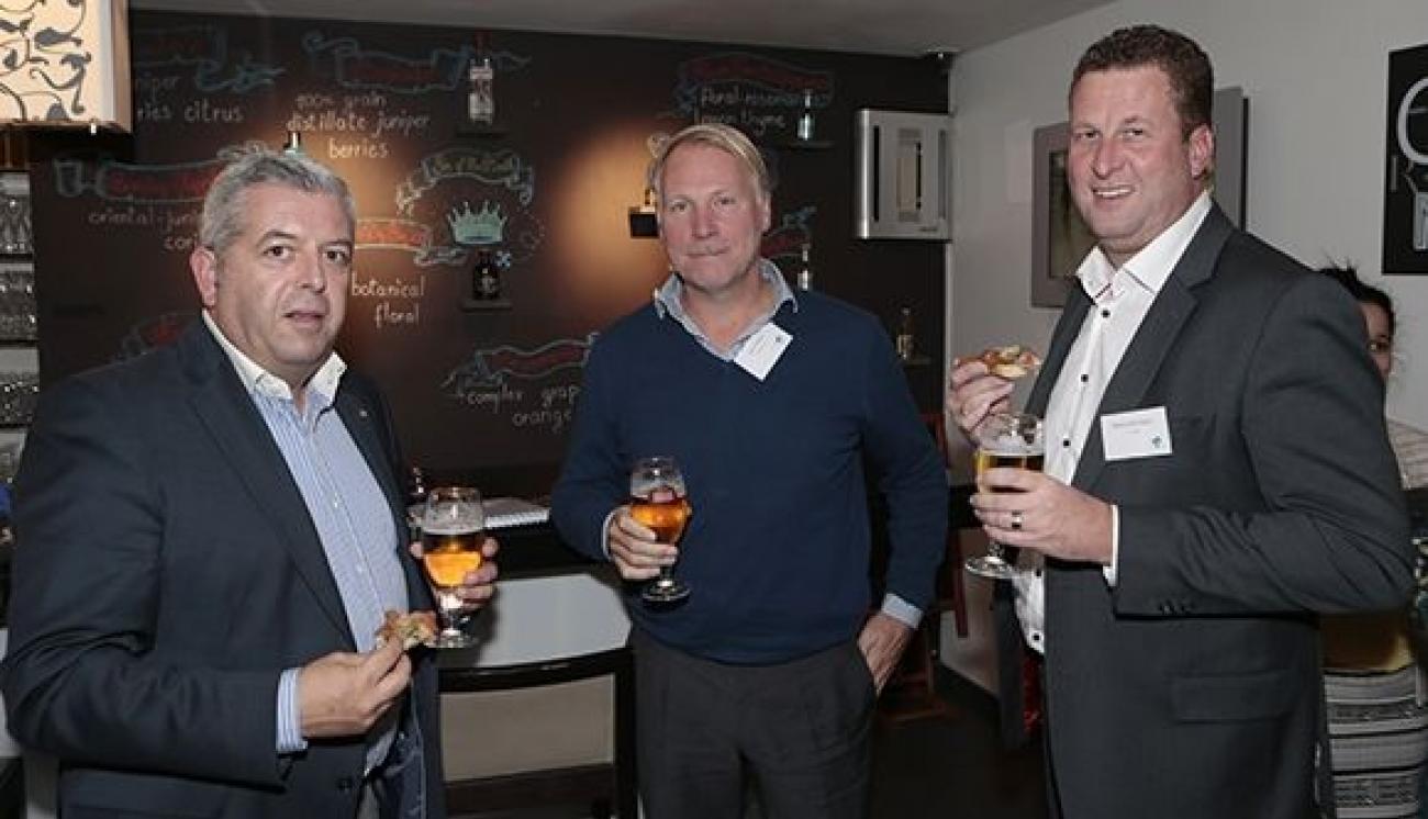 D975dd9a859877c7a30a30ffd5733f27