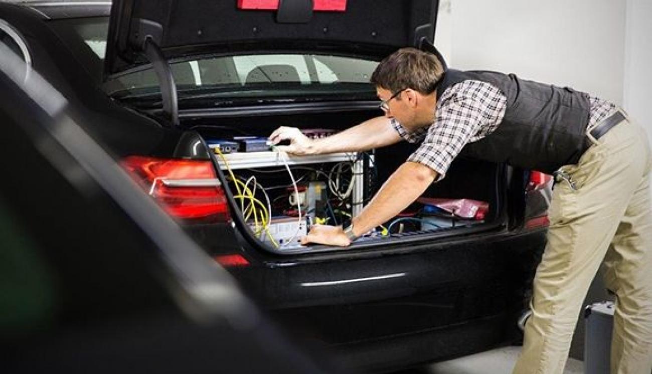 D758e592fca0d95d89e23af518102f50