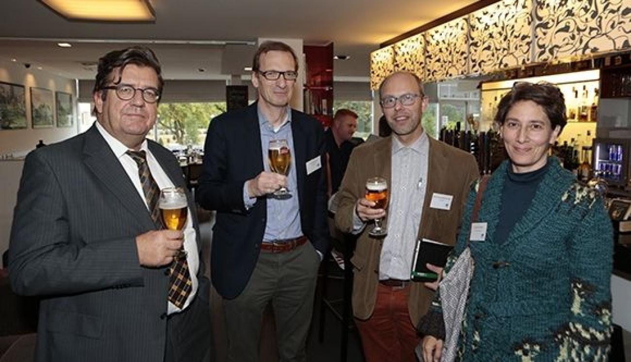 D135b96ab958342622330e6b9706852c