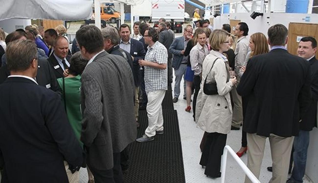 1bb86e0002d44832c5f57ca2b840aaae