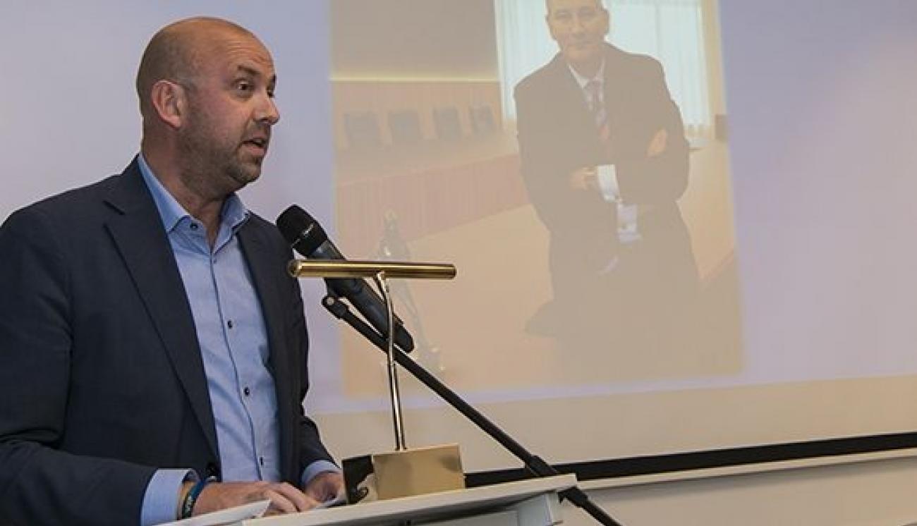 1ed69d47cd82793530002c5e4cce0802