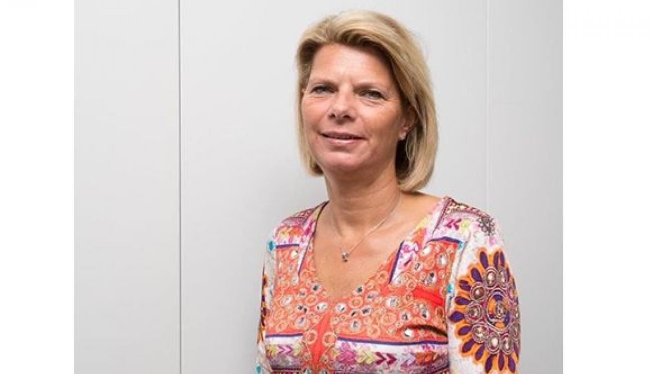 22a32853e54323f93dd7bffa7021812d