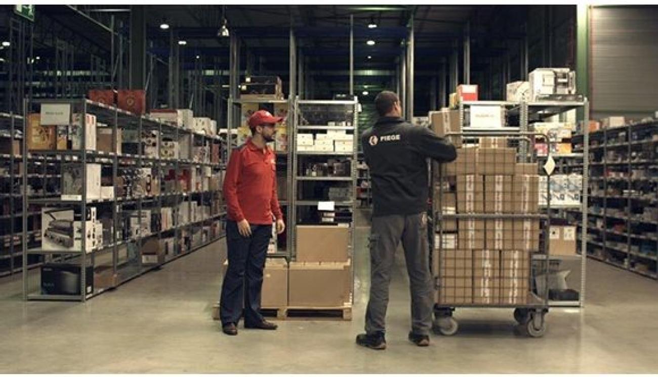 12a7b75ddea9dc78cd2d2c88c116ba52