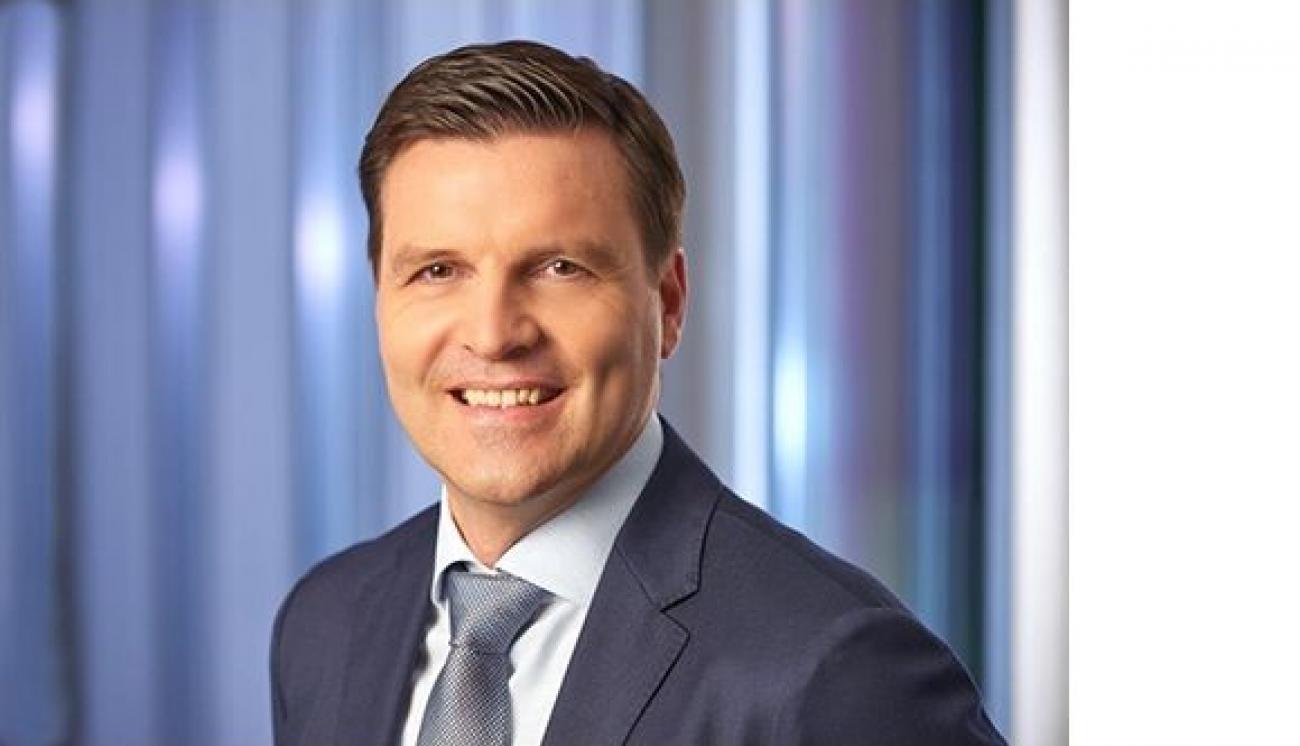 5f233a75014cc26e74424ecaf3c9e6d8