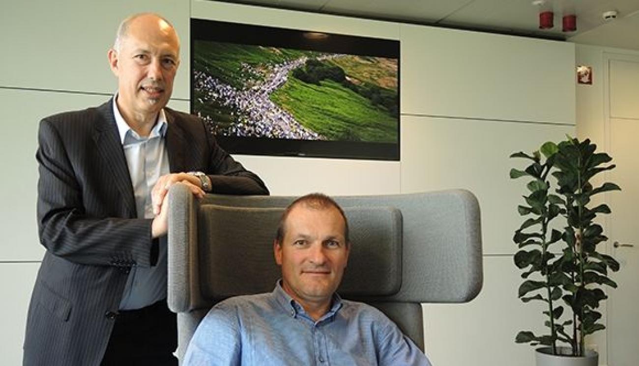 670585fe546b29f55c19779d2fd93220