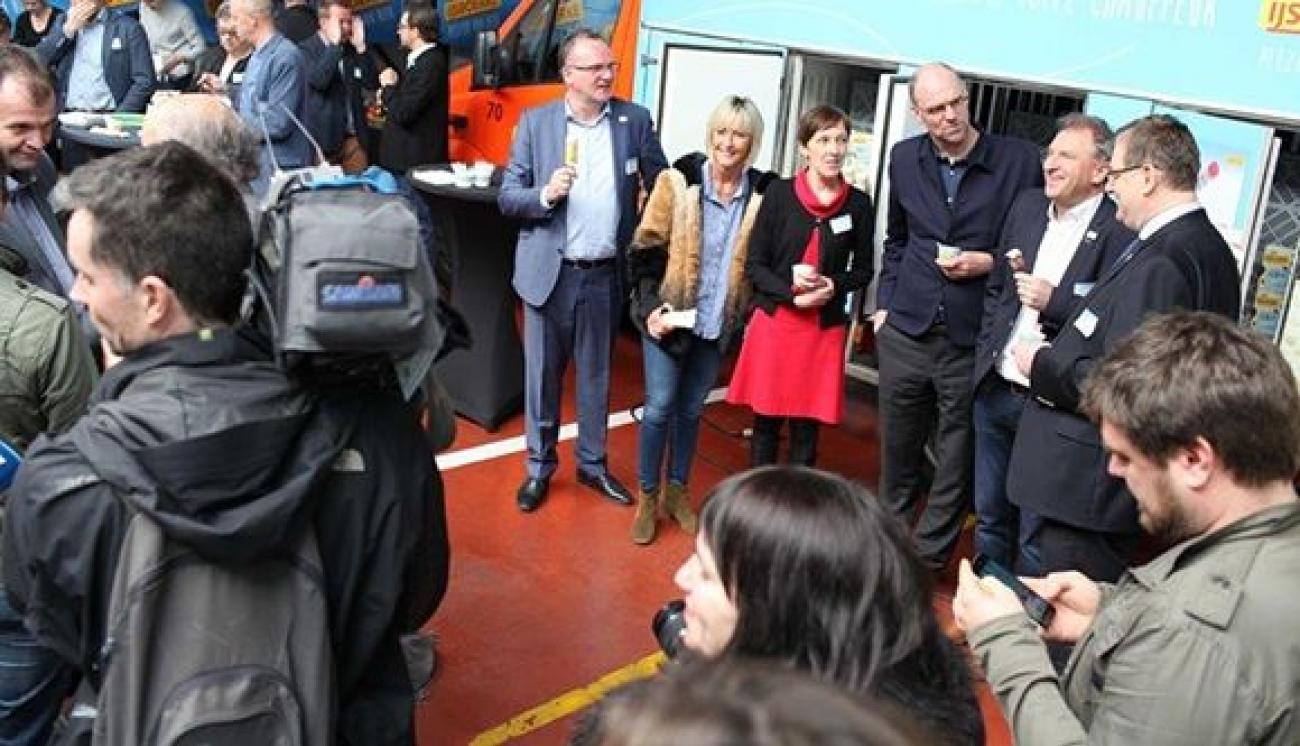 3ee8d6d3d4ef91964db2743d33aa7362