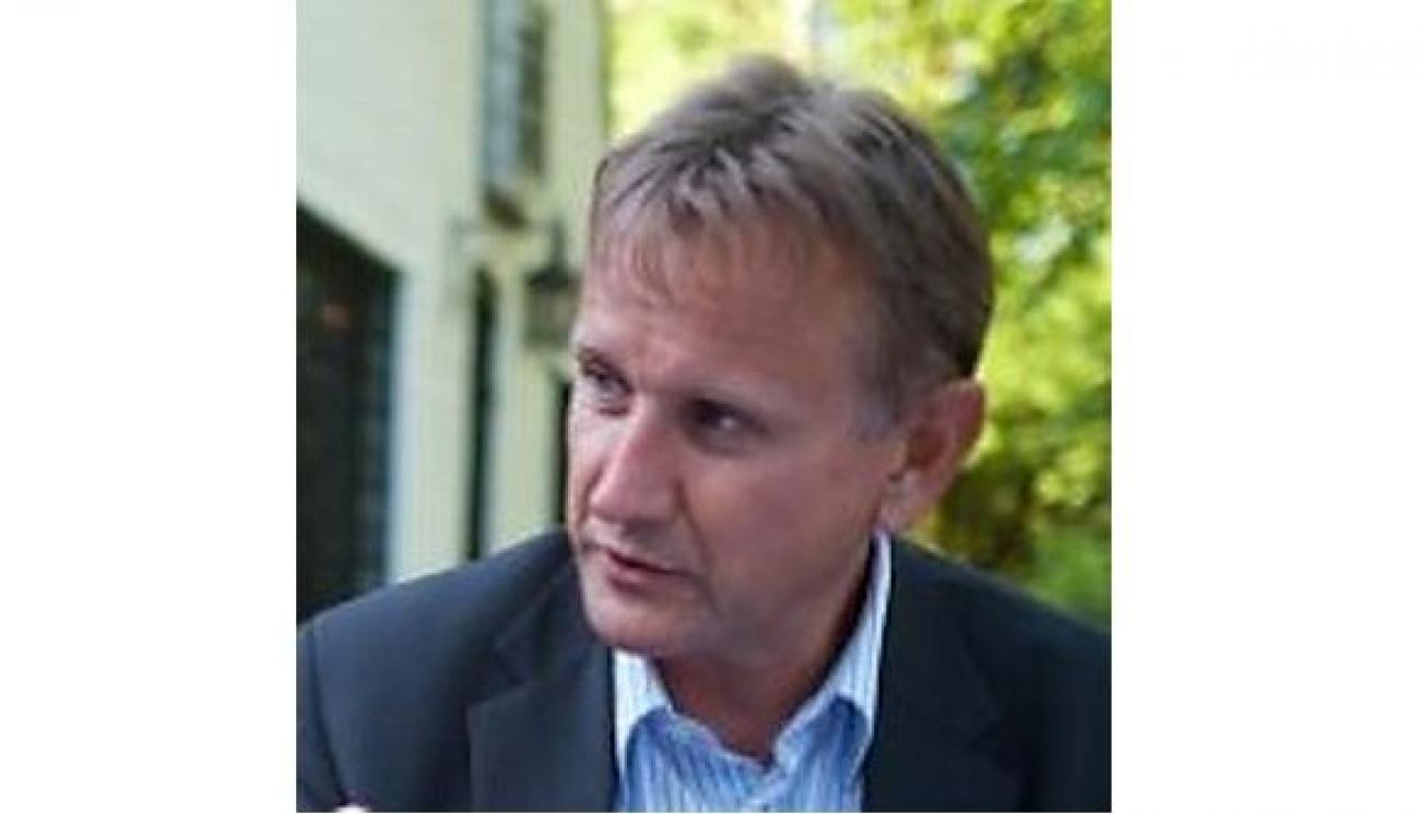 31c7dea8aeb0cfbe90e48af8b558a2fb