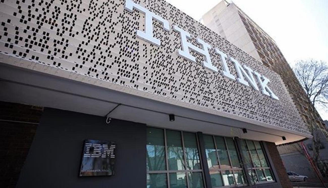 2f71833b3b4861541d7d0b6d26b99f1f