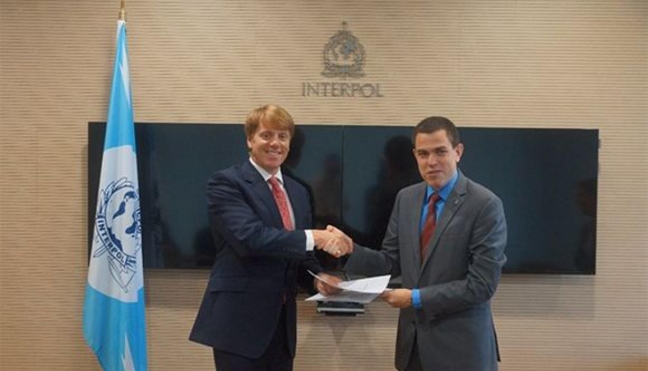 45f57b684c4c6590f30fa5fa3225e10e